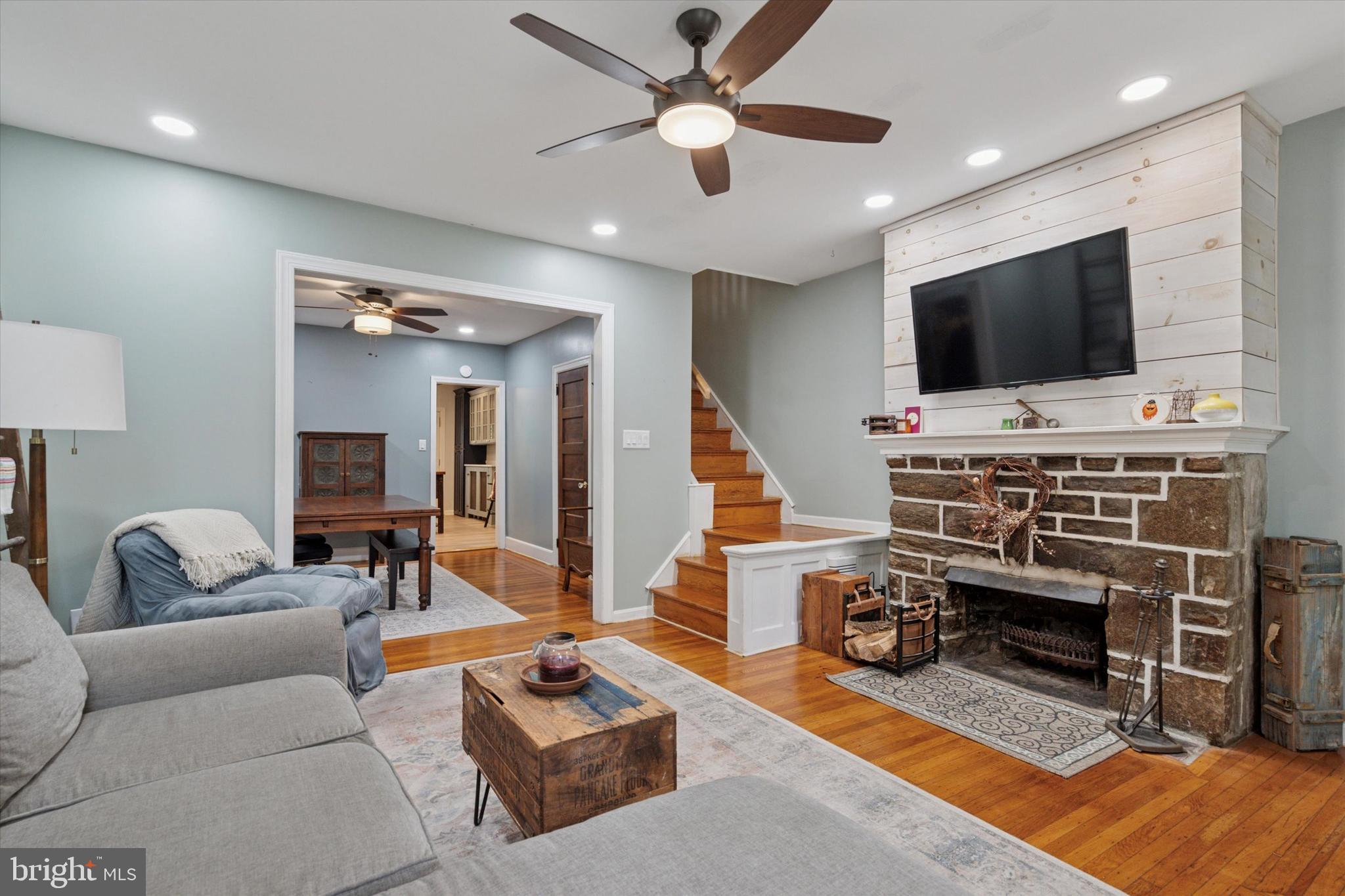7125 Cresheim Road Philadelphia, PA 19119 - Photo 4 of 25