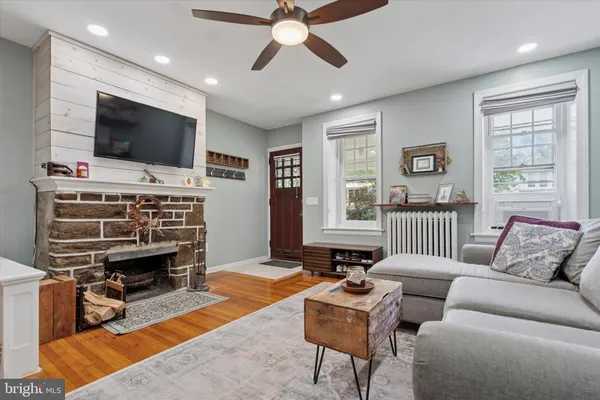 $2,700 | 7125 Cresheim Road, Philadelphia, PA 19119