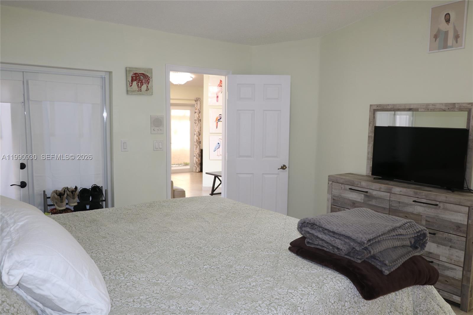 12347 Southwest 145th Street Miami, FL 33186 - Photo 10 of 28