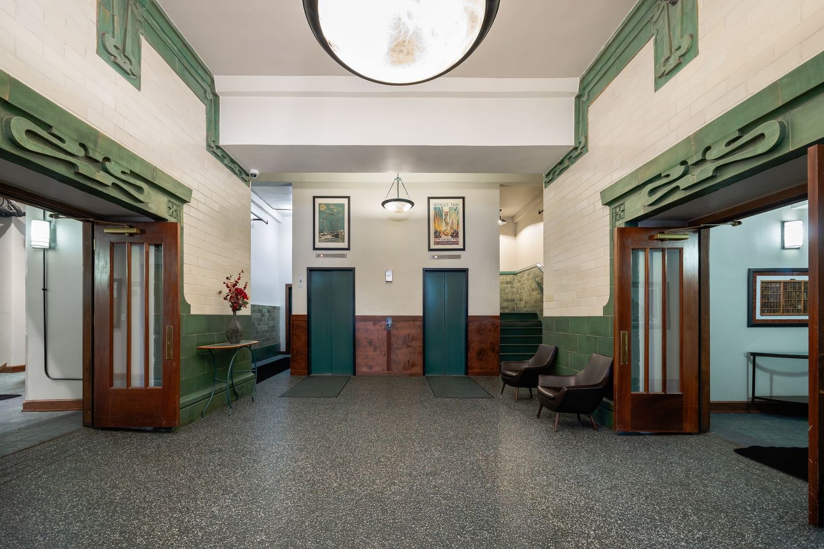 732 South Financial Place, Unit 503 Chicago, IL 60605 - Photo 2 of 16