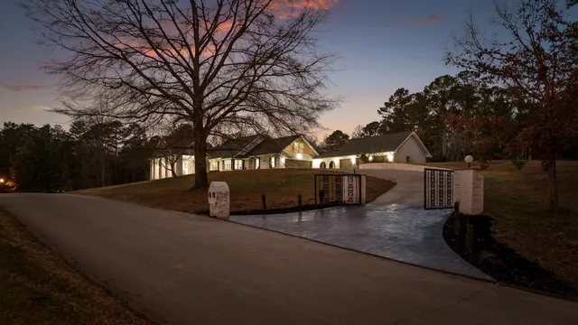 $1,150,000 | 3176 Chestnut Circle Northwest, Cleveland, TN 37312