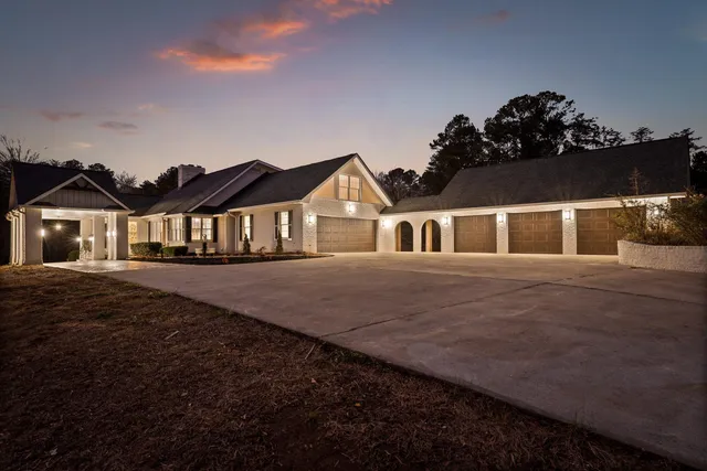 $1,150,000 | 3176 Chestnut Circle Northwest, Cleveland, TN 37312