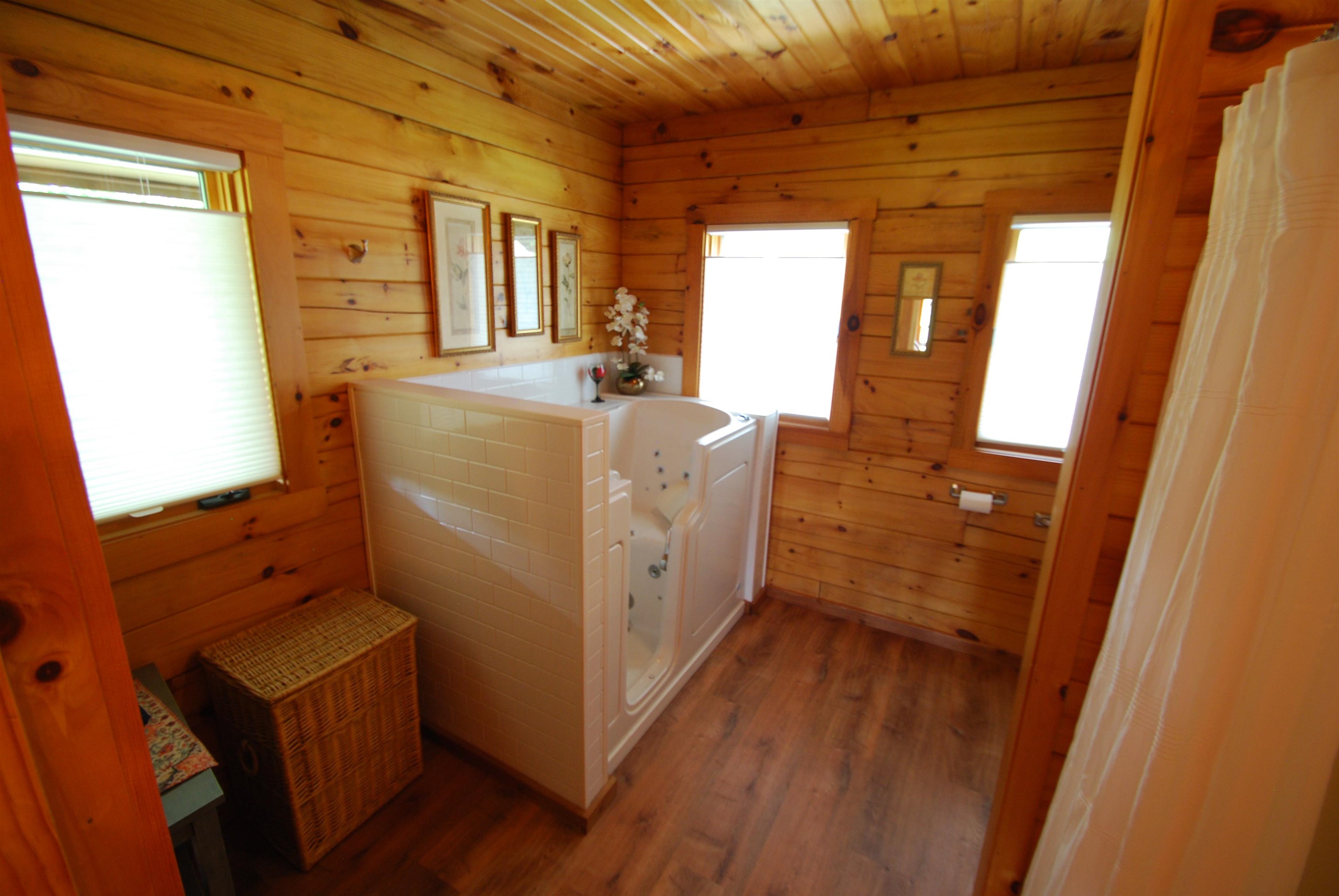 5592 Linksview Way Gladwin, MI 48624 - Photo 31 of 87 1947550-089dbfe5-5abd-47f0-8bc4-5d4ef338db68.JPG