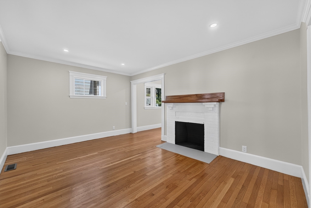 47 Ronald Road Arlington, MA 02474 - Photo 8 of 42 Gallery Image 8