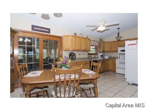 3620 Moose Cry Road Auburn, IL 62615 - Photo 6 of 13 Gallery Image 6