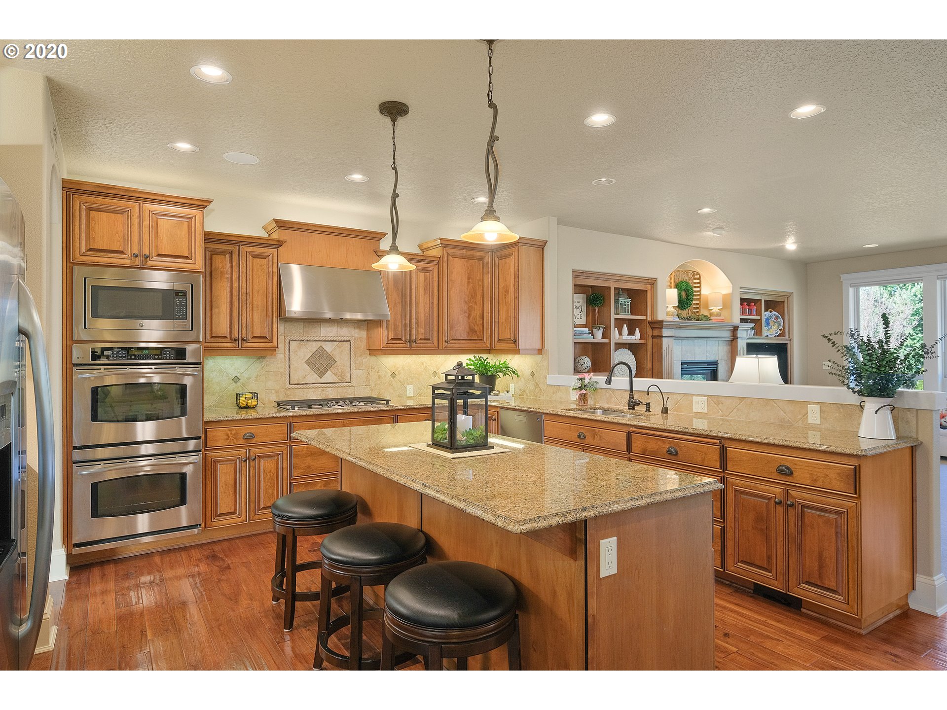 16982 Southwest Richen Park Circle Sherwood, OR 97140 - Photo 7 of 32 Gallery Image 7