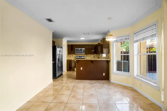$495,000 | 239 Mahogany Terrace, Davie, FL 33325