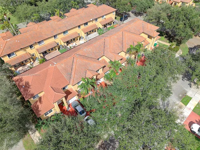 $495,000 | 239 Mahogany Terrace, Davie, FL 33325