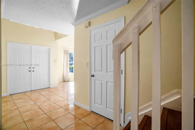 $495,000 | 239 Mahogany Terrace, Davie, FL 33325