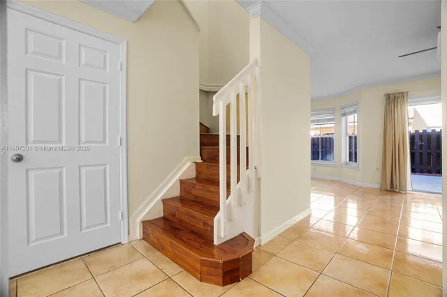 $495,000 | 239 Mahogany Terrace, Davie, FL 33325