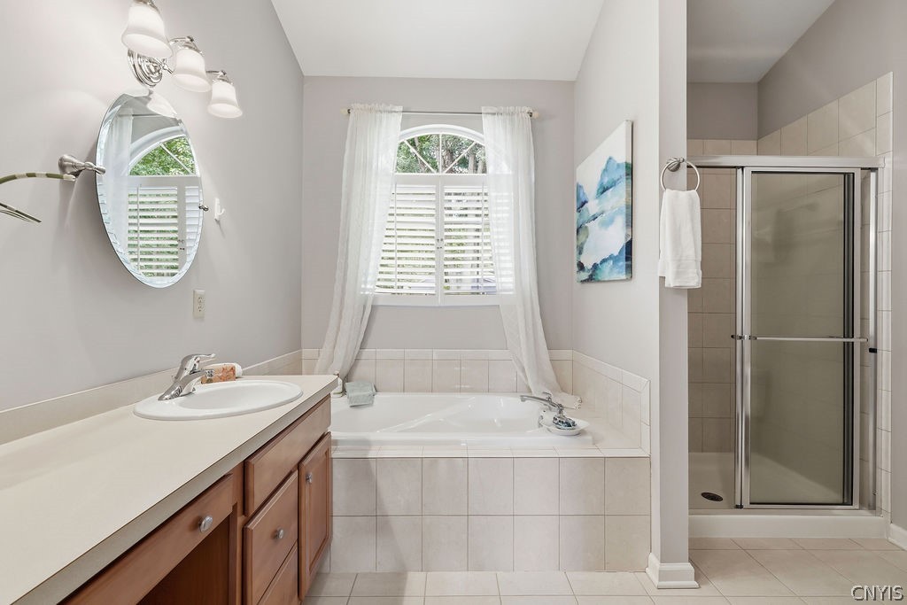 4551 Quarry Point Circle Clay, NY 13041 - Photo 22 of 47