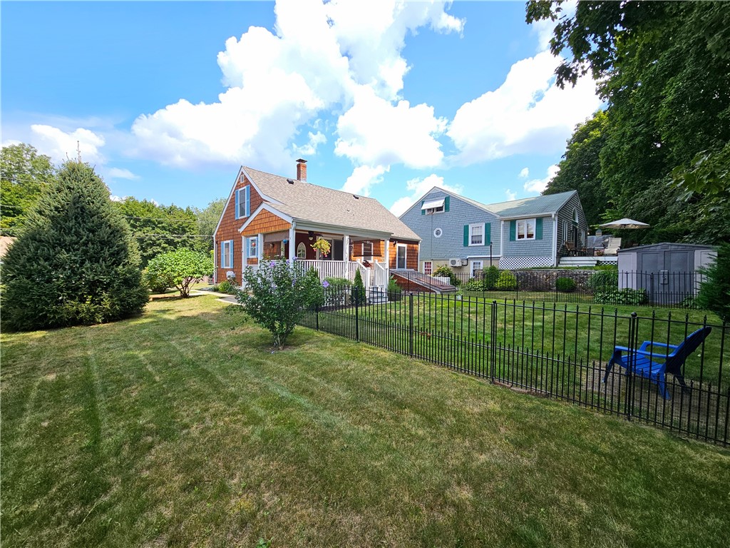 11 Welcome Road Smithfield, RI 02917 - Photo 5 of 20 Gallery Image 5
