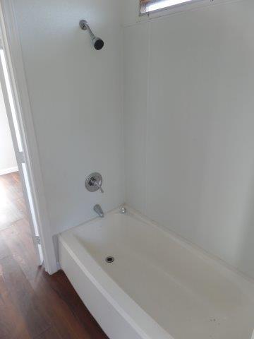 125 Oak Drive Springtown, TX 76082 - Photo 16 of 18 Jack and Jill Bathroom View 2