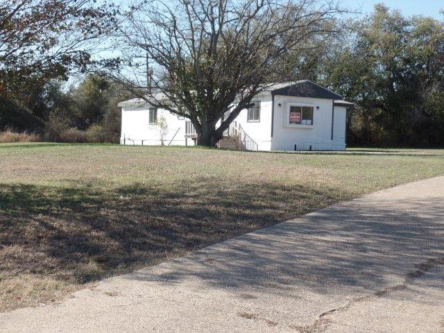 125 Oak Drive Springtown, TX 76082 - Photo 17 of 18