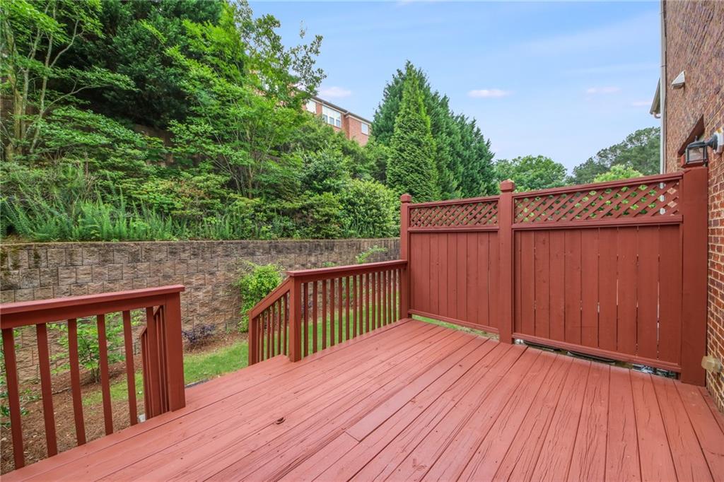 2776 Loftview Square Atlanta, GA 30339 - Photo 33 of 34