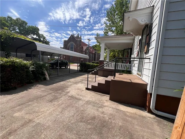 $230,000 | 223 South Eddy Street, Fort Scott, KS 66701