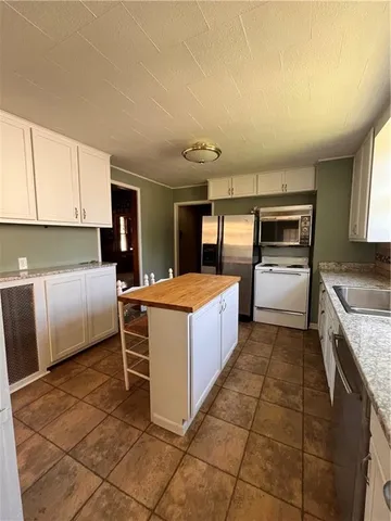 $230,000 | 223 South Eddy Street, Fort Scott, KS 66701