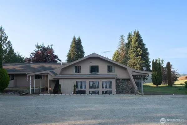 $1,249,000 | 38918 191st Avenue Southeast, Auburn, WA 98092