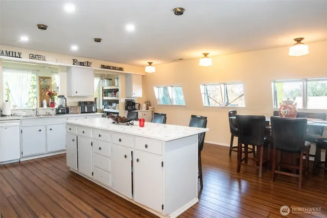 $1,289,000 | 38918 191st Avenue Southeast, Auburn, WA 98092