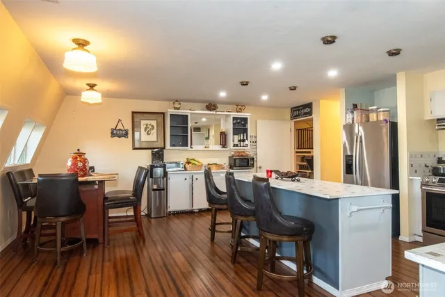 $1,289,000 | 38918 191st Avenue Southeast, Auburn, WA 98092