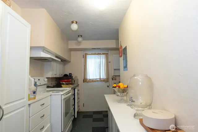 $1,289,000 | 38918 191st Avenue Southeast, Auburn, WA 98092