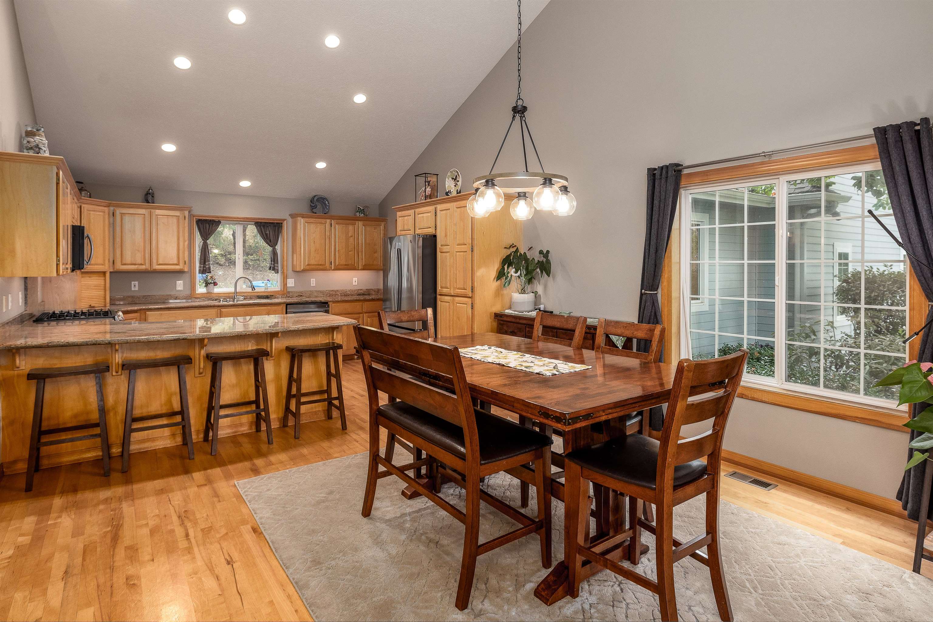 16412 North Greenbluff Road Colbert, WA 99005 - Photo 3 of 43