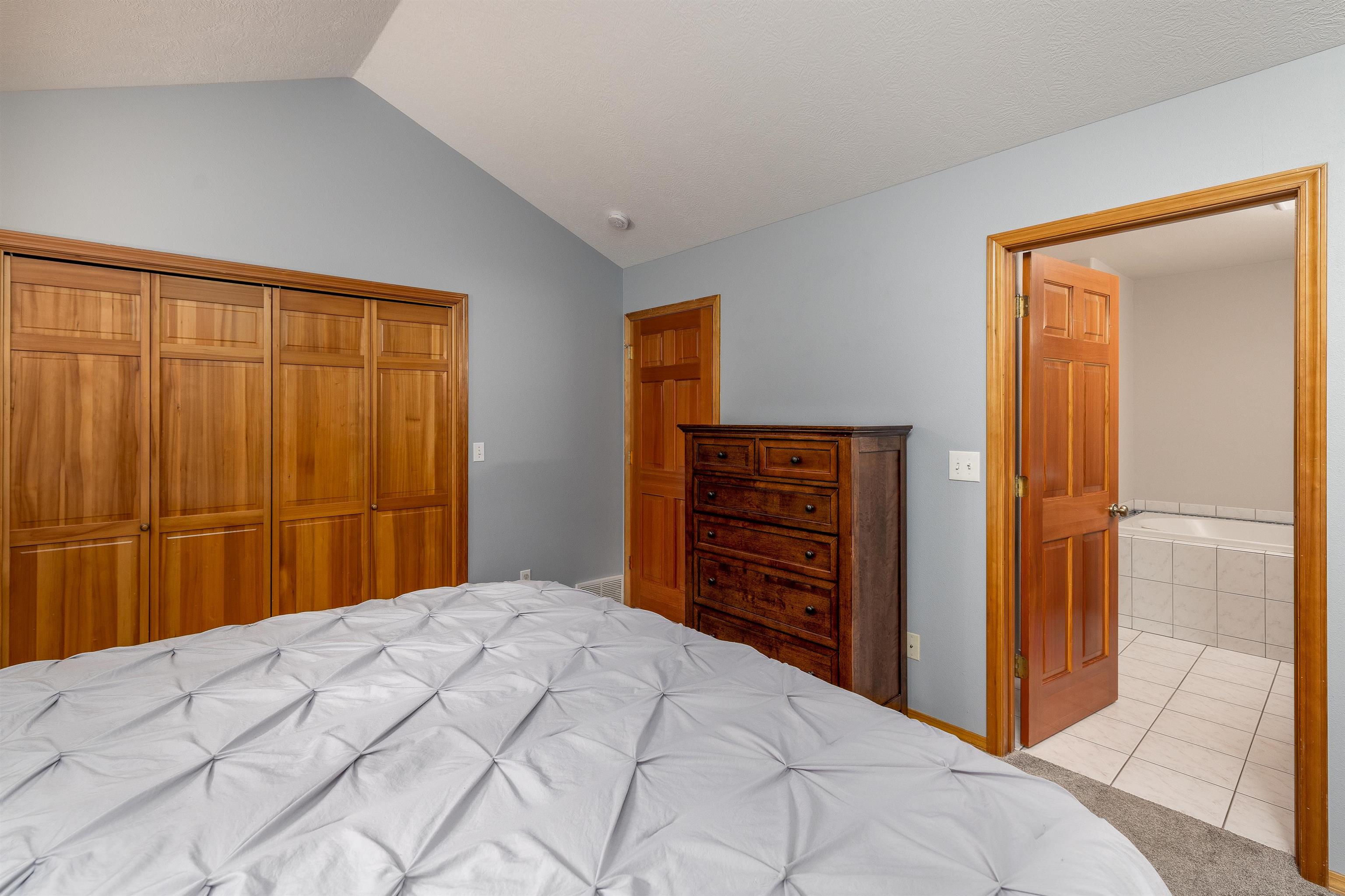 16412 North Greenbluff Road Colbert, WA 99005 - Photo 8 of 43