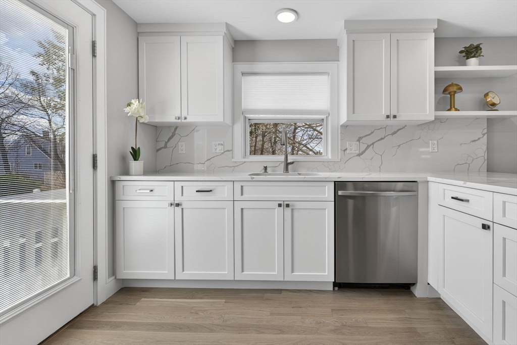 219 Waverley Road, Unit 219 North Andover, MA 01845 - Photo 9 of 33