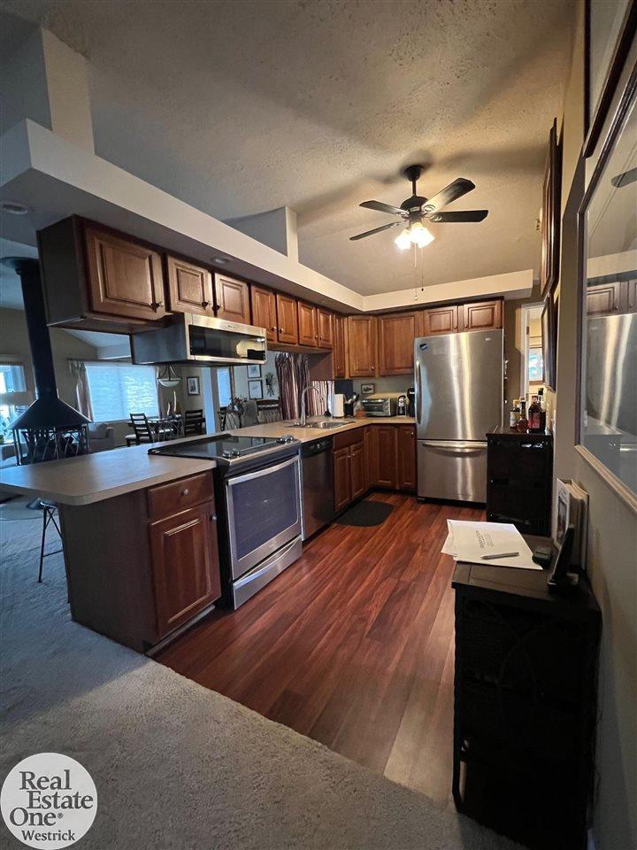 8343 North River Road Marine City, MI 48039 - Photo 3 of 38 Kitchen