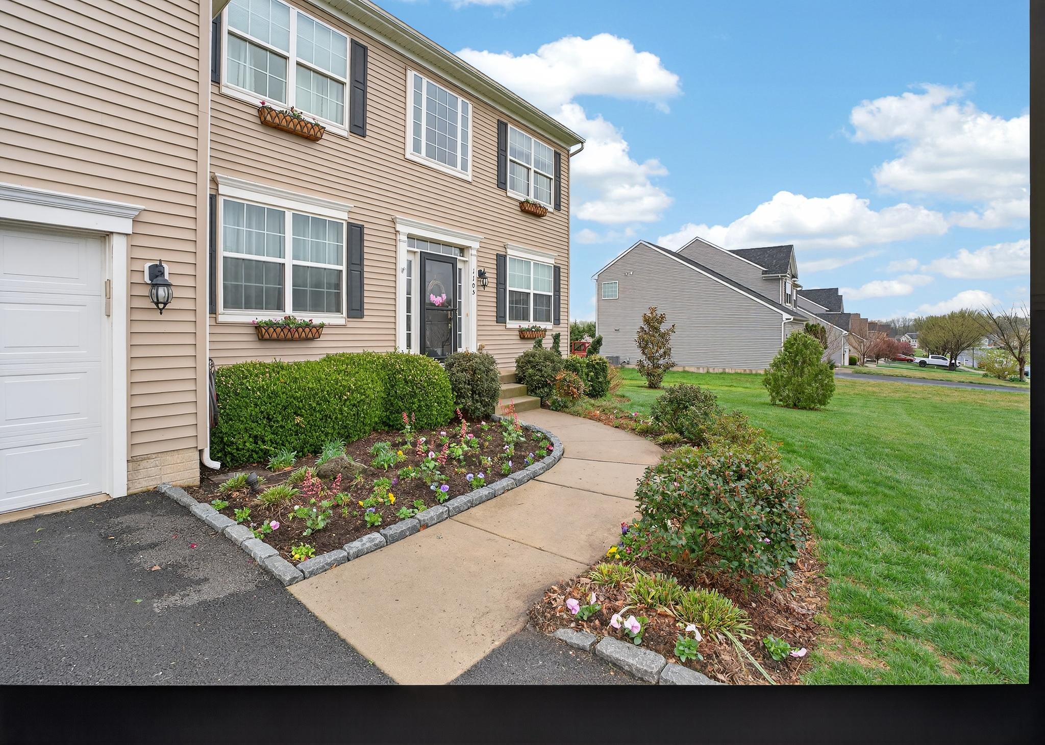1105 Cardigan Road Middletown, DE 19709 - Photo 2 of 65 Beautifully landscaped front walk