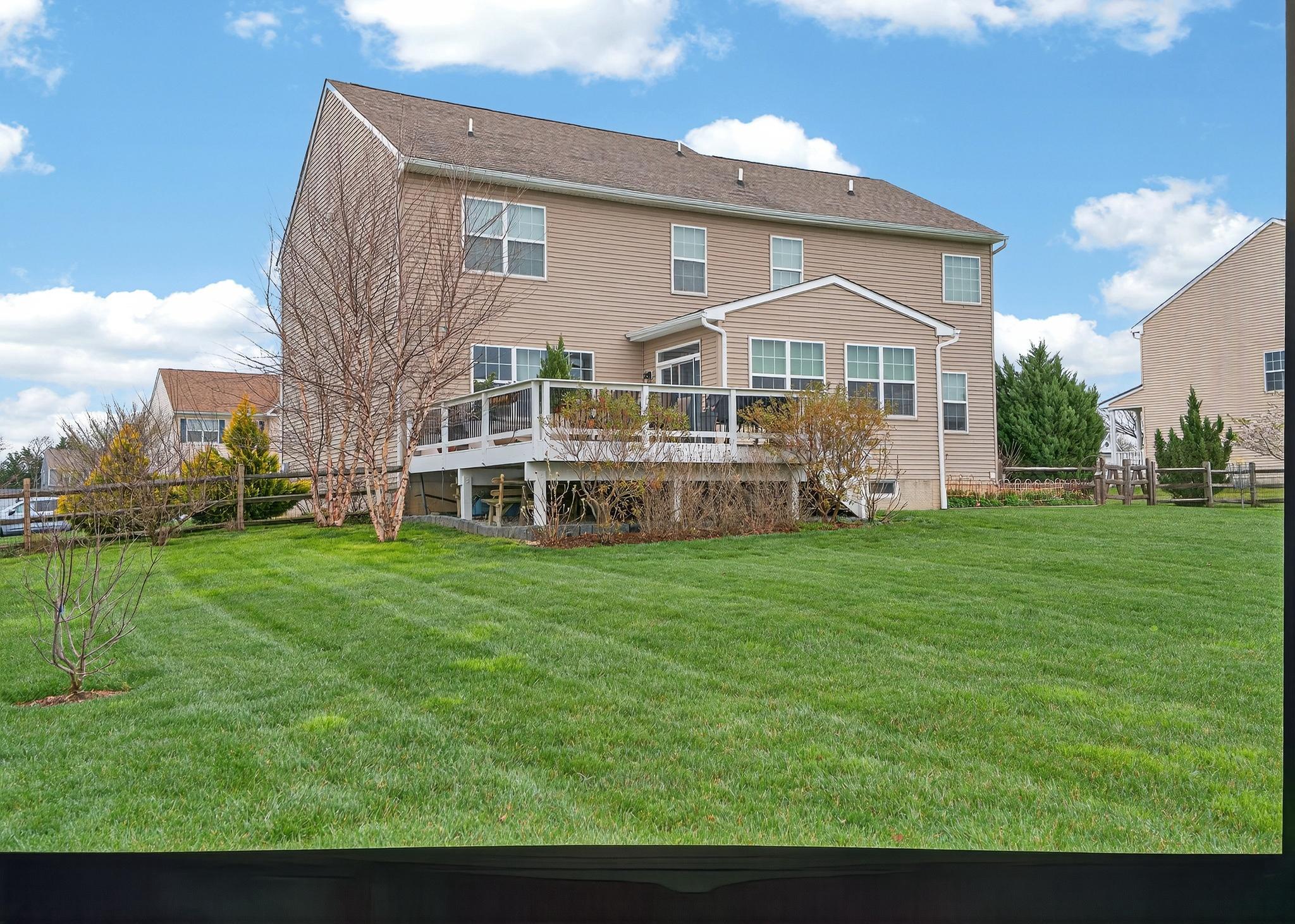 1105 Cardigan Road Middletown, DE 19709 - Photo 3 of 65 Spacious deck with privacy plantings