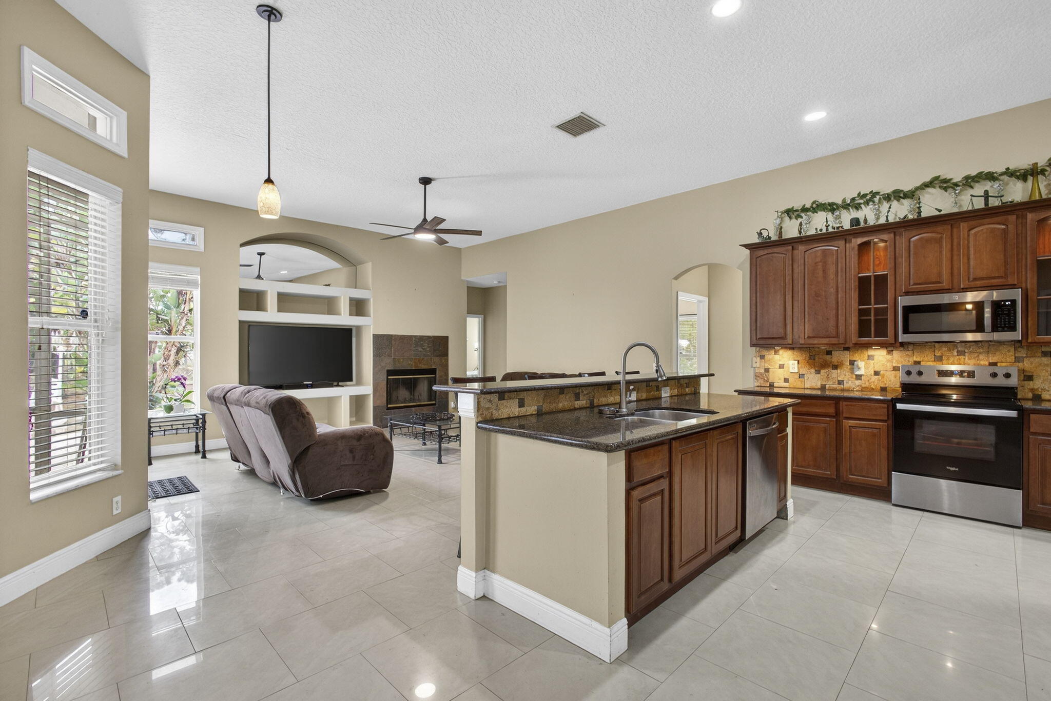 17044 72nd Road North Loxahatchee, FL 33470 - Photo 13 of 50 Kitchen