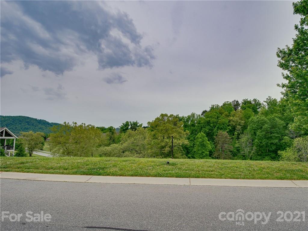 76 Waterhill Way, Unit 35 Fletcher, NC 28732 - Photo 18 of 31 Gallery Image 18
