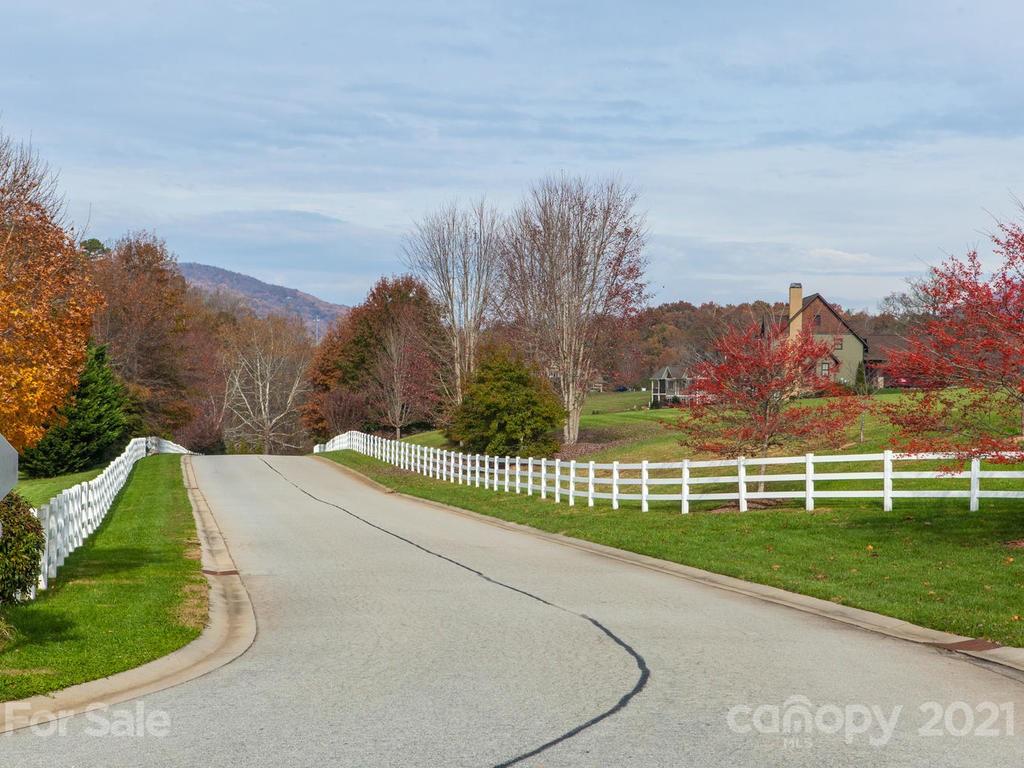 76 Waterhill Way, Unit 35 Fletcher, NC 28732 - Photo 29 of 31 Gallery Image 29