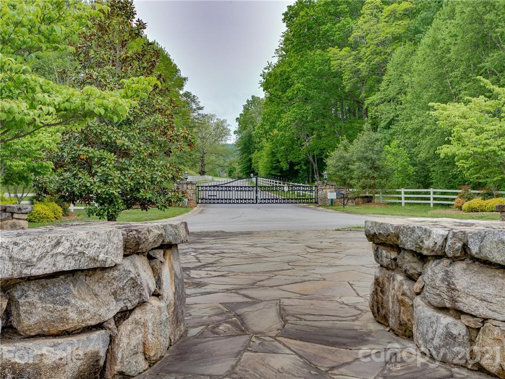 76 Waterhill Way, Unit 35 Fletcher, NC 28732 - Photo 10 of 31 Gallery Image 10