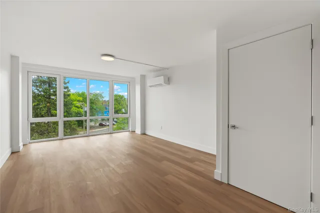 $2,695 | 10 Lyon Place, Unit 104/1E, White Plains, NY 10601