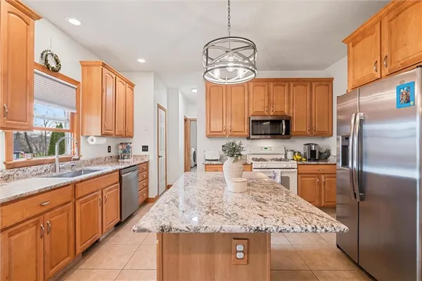 $469,000 | 1810 Lori Lane, Hermitage, PA 16148