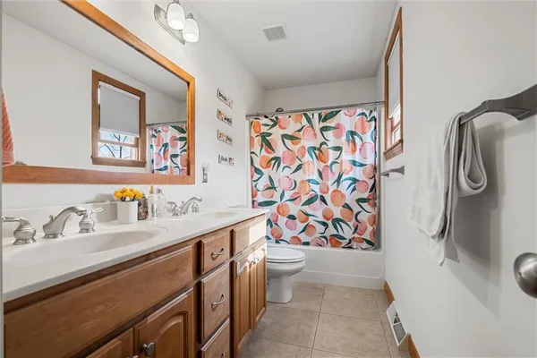 $469,000 | 1810 Lori Lane, Hermitage, PA 16148