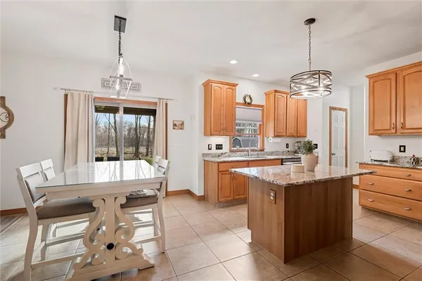 $469,000 | 1810 Lori Lane, Hermitage, PA 16148