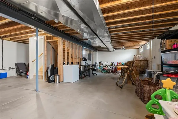 $469,000 | 1810 Lori Lane, Hermitage, PA 16148