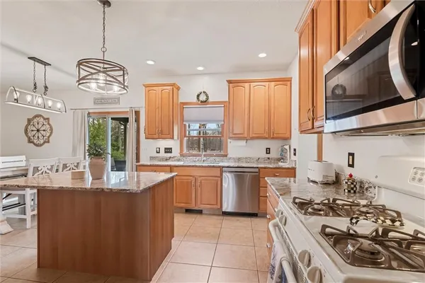 $469,000 | 1810 Lori Lane, Hermitage, PA 16148
