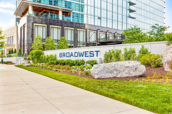 $4,850 | 1616 West End Avenue, Unit 3110, Nashville, TN 37203