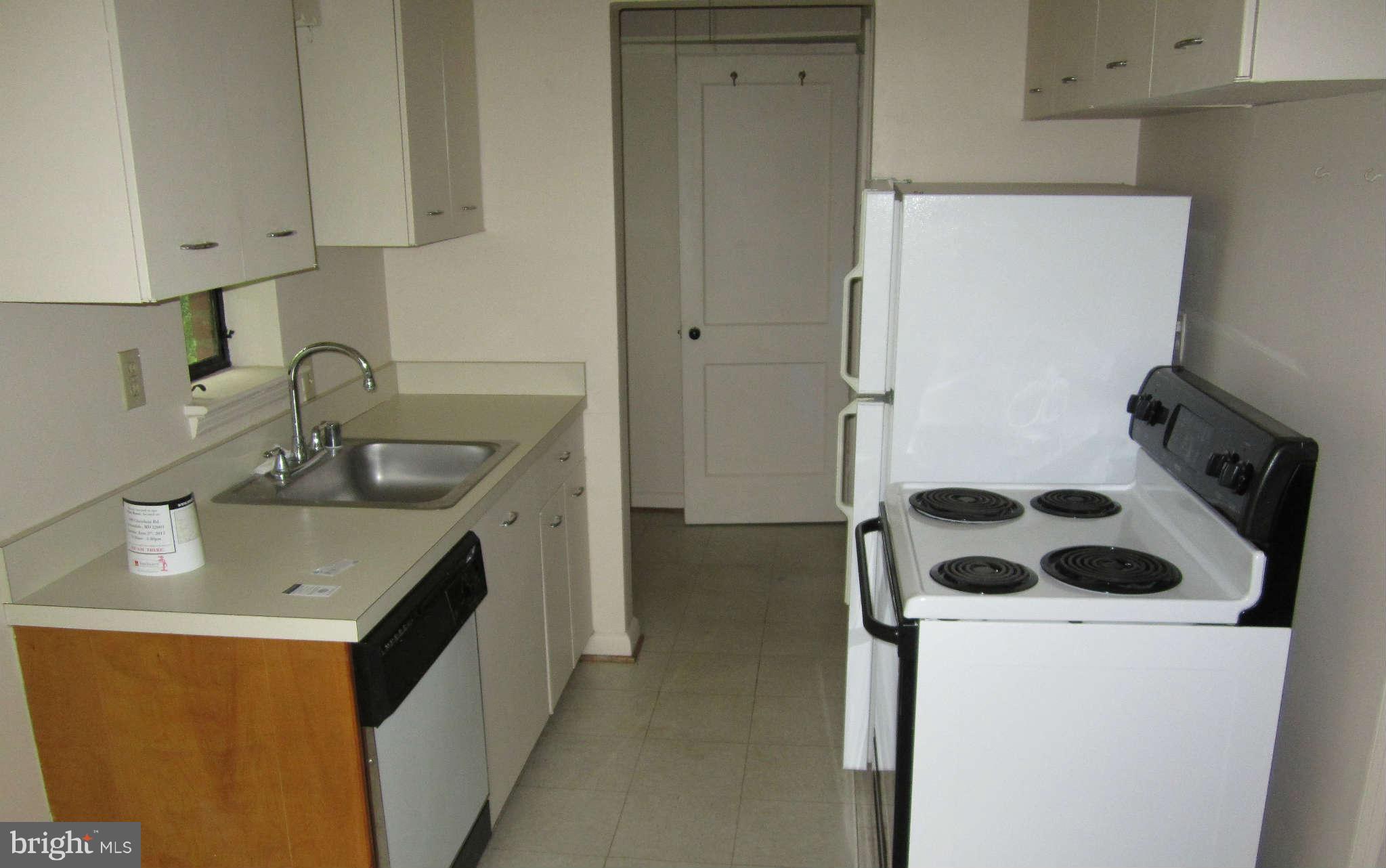 7310 Franklin Road Annandale, VA 22003 - Photo 3 of 10 Kitchen