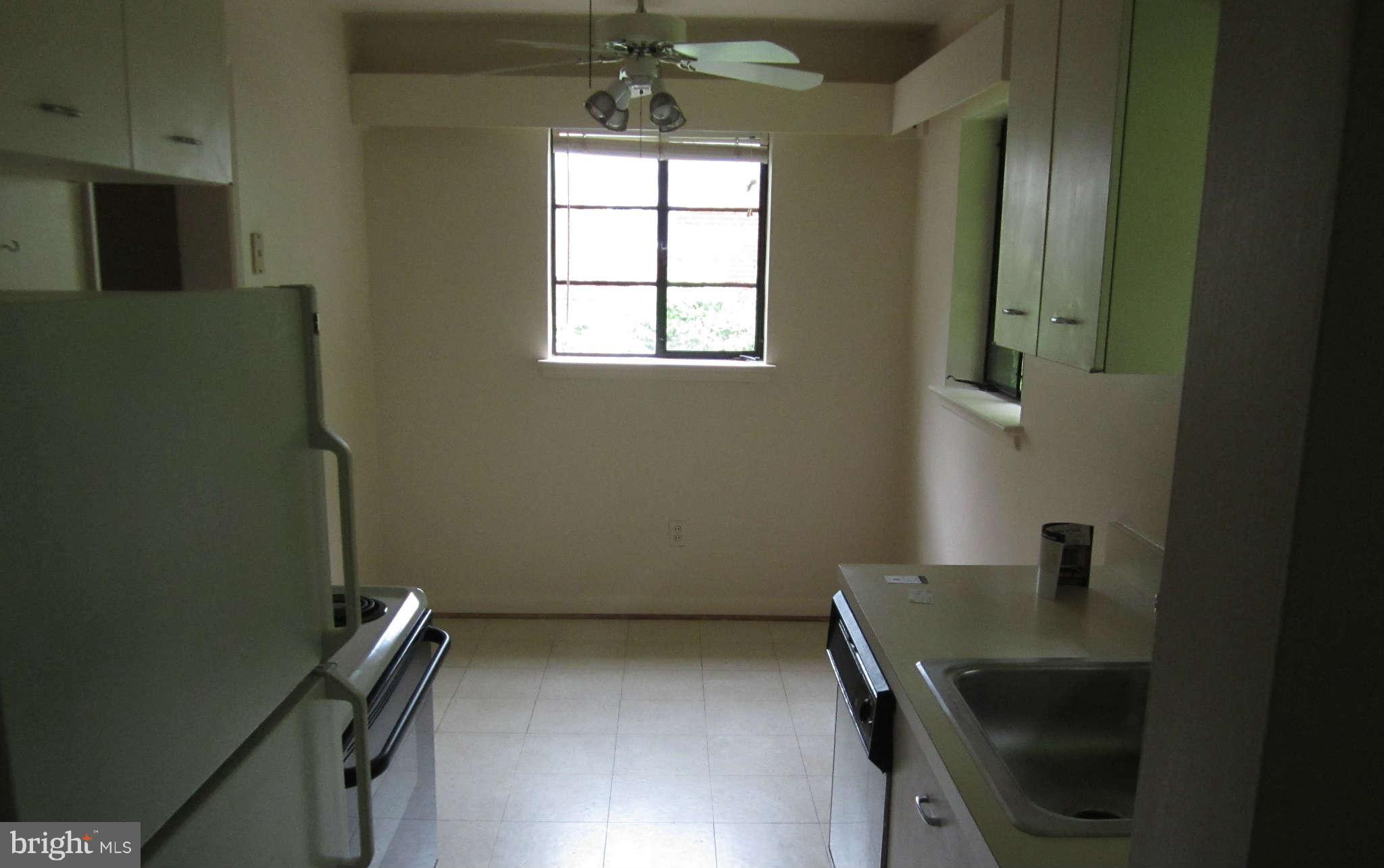 7310 Franklin Road Annandale, VA 22003 - Photo 4 of 10 Kitchen