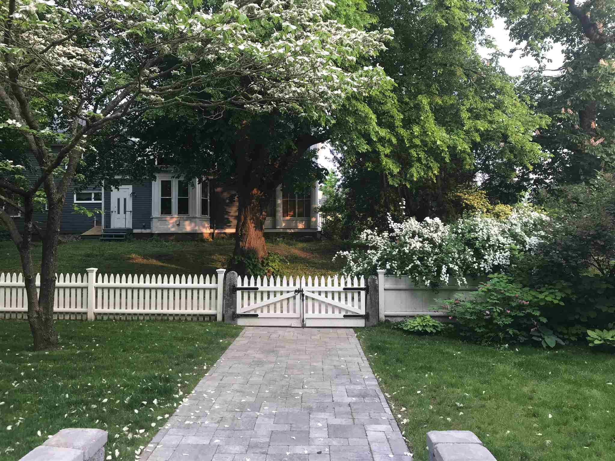 11 Chestnut Street Exeter, NH 03833 - Photo 39 of 40