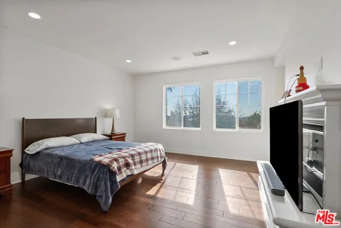 $1,838,000 | 3821 Luna Court, Altadena, CA 91001