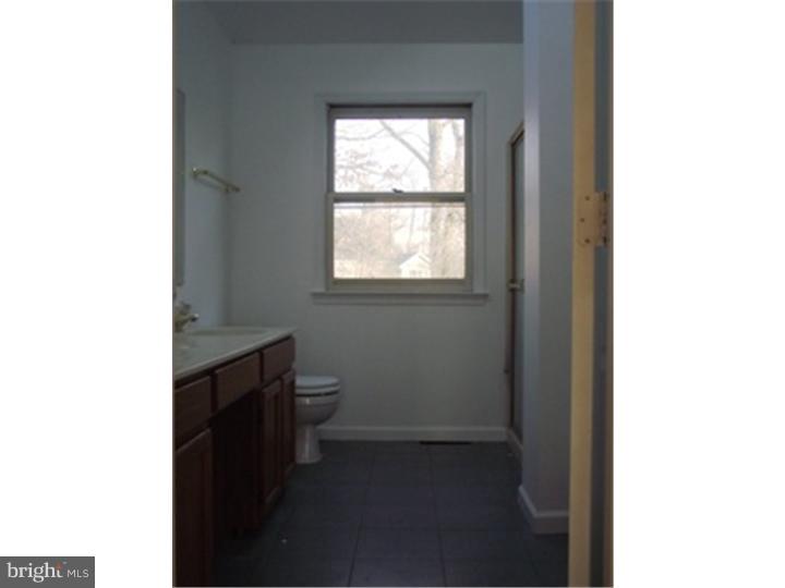 213 West Silver Fox Road Newark, DE 19702 - Photo 1 of 16 Master Bathroom
