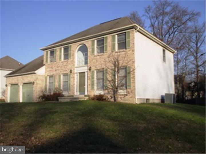 213 West Silver Fox Road Newark, DE 19702 - Photo 3 of 16 Exterior Front