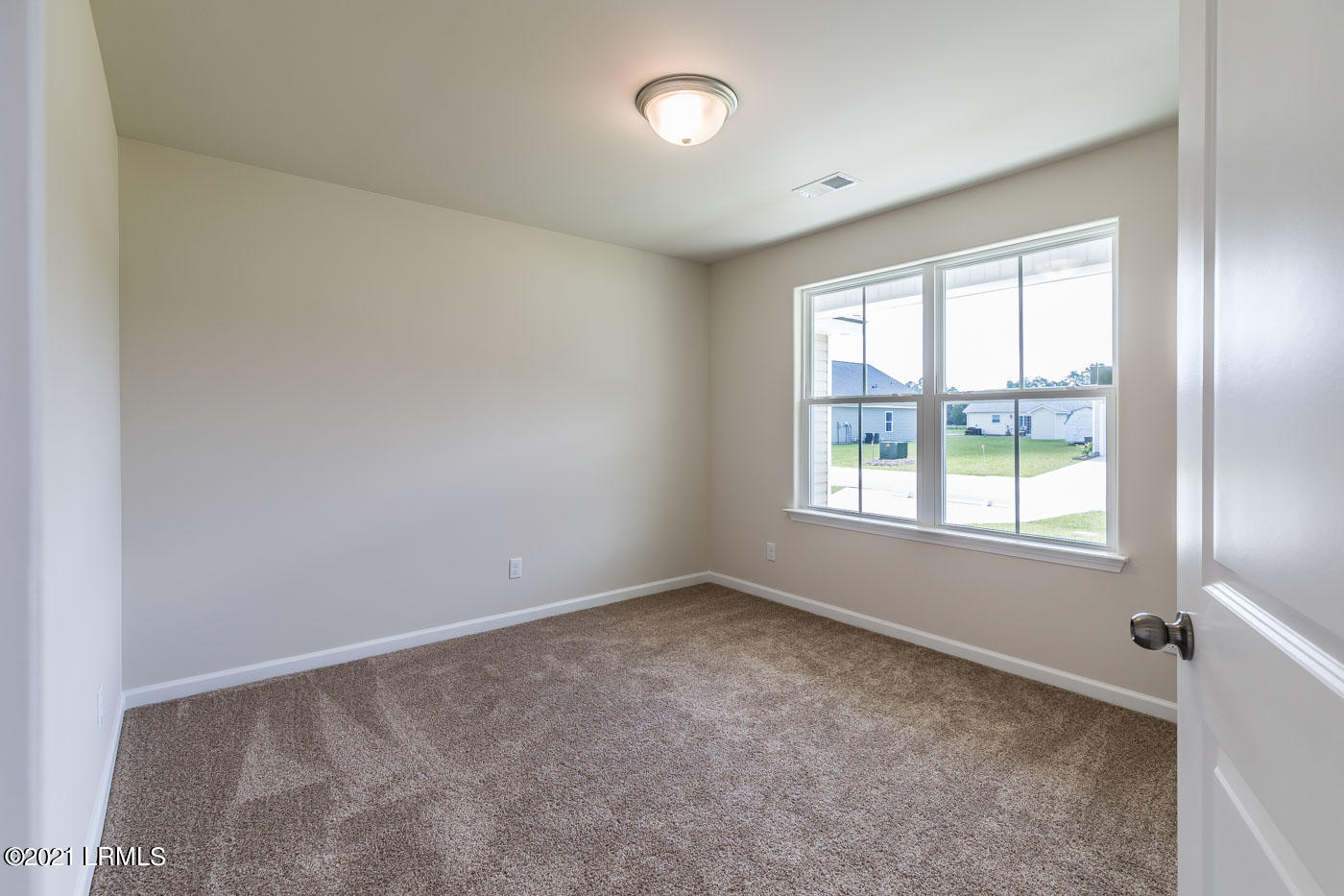 504 Ridgeland Lakes Drive Ridgeland, SC 29936 - Photo 28 of 39 28 Guest room