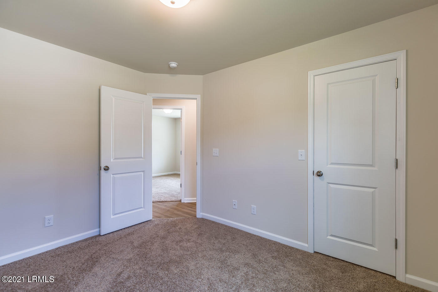 504 Ridgeland Lakes Drive Ridgeland, SC 29936 - Photo 33 of 39 33 Secondary bedroom 2